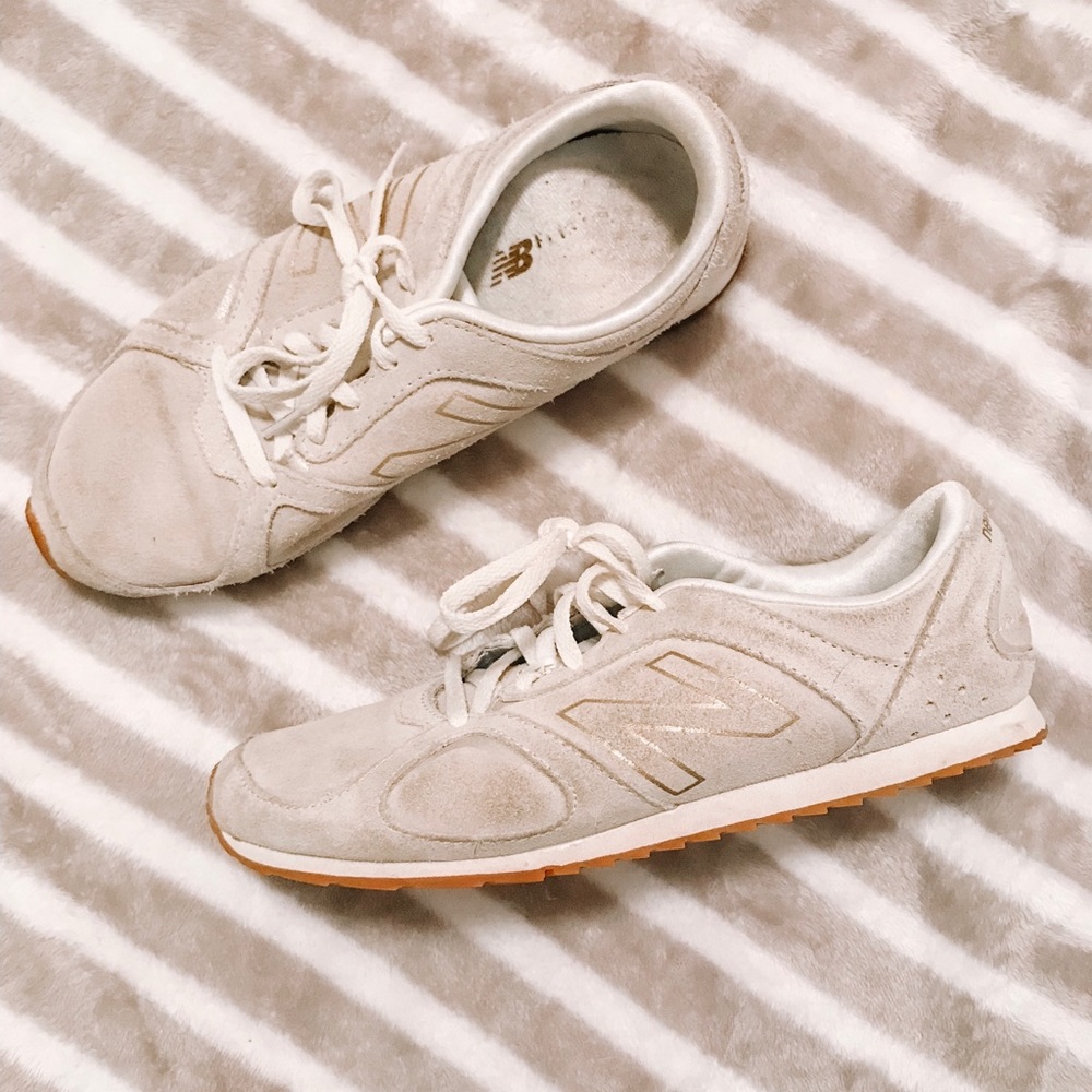 New Balance 555